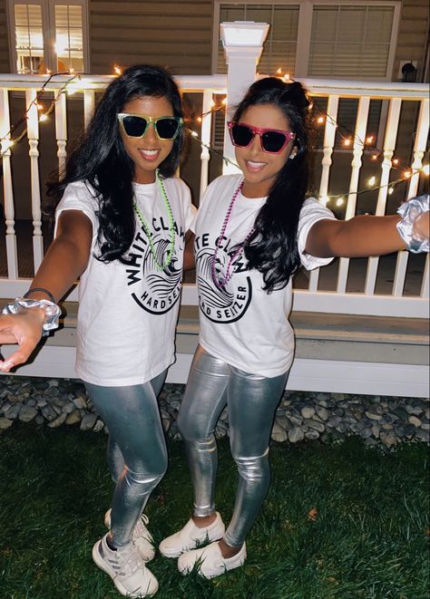 White Claw Halloween Costumes, White Claw Costume, Claw Costume, Drink Costume, White Claw, Couples Halloween Outfits, Couples Halloween, First Halloween, Easy Ideas