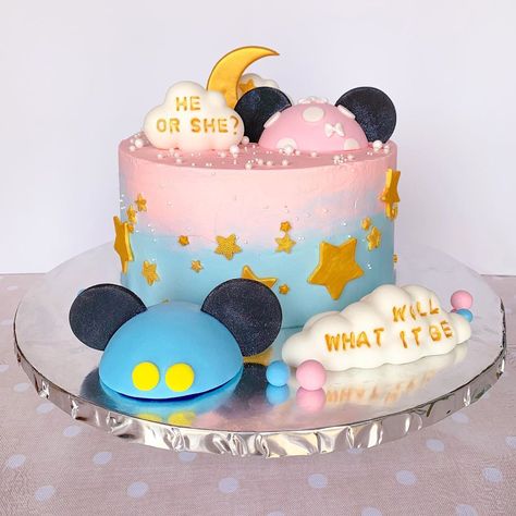 Mickey And Minnie Gender Reveal Cake, Mickey And Minnie Mouse Gender Reveal, Mickey Mouse Gender Reveal, Minnie Mouse Gender Reveal, Mickey Or Minnie Gender Reveal, Disney Gender Reveal, Gender Reveal Ultrasound, Baby Reveal Cakes, Baby Shower Cake Designs