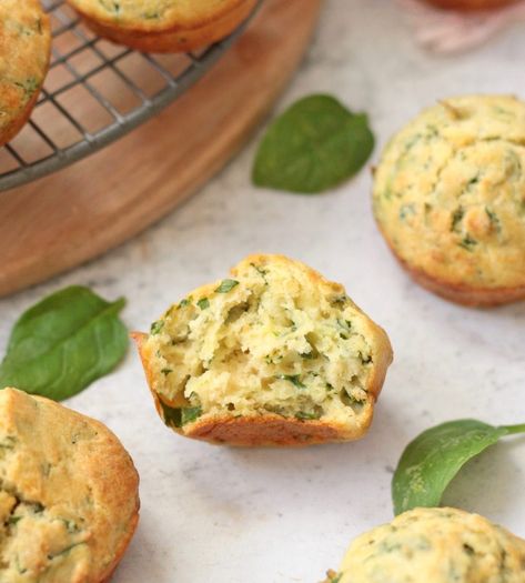 Spinach Muffins, Pesto Spinach, Healthy Mood, Savory Muffins, Baking Bread Recipes, Healthy Lunchbox, Hidden Veggies, Homemade Pesto, Spinach And Feta