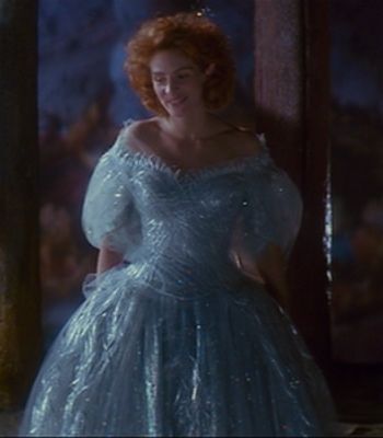 Tinkerbell (Julia Roberts) - Hook Hook Tinkerbell, Baby Blue Gown, Amazing Love Quotes, Hook 1991, Hook Movie, Tinkerbell Quotes, Quotes For Girlfriend, Tinkerbell Dress, Peter And Wendy