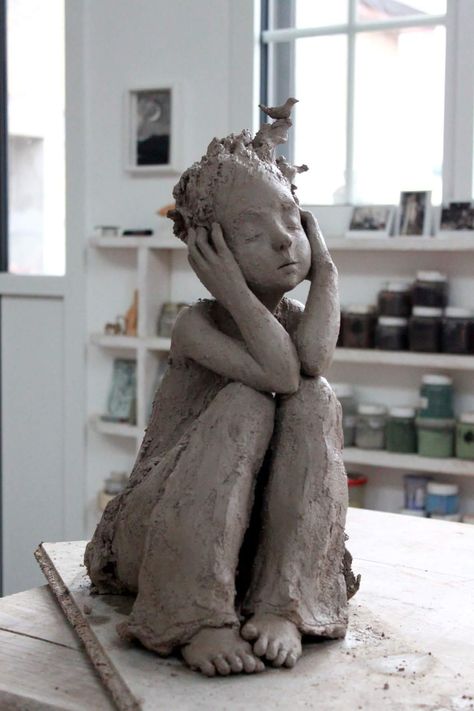 Human Sculpture, Ceramic Art Sculpture, Sculpture Art Clay, Sculptures Céramiques, Tanah Liat, Keramik Design, Ceramics Pottery Art, Clay Art Projects, Pottery Sculpture