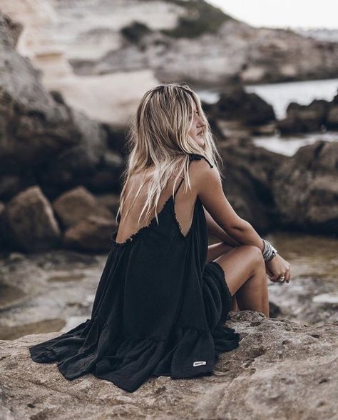 Flowy Ruffle Dress, Dress With Low Back, Linen Texture, Style Upgrade, Beach Photoshoot, Charcoal Black, Mode Inspo, Sleeveless Mini Dress, Black Sleeveless