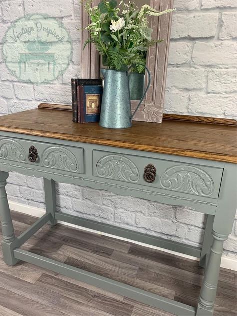 Another gorgeous sacred sage table and love the waxed original top Sage Coffee Table, Sage Green Coffee Table, Sage Table, Upcycle Inspiration, Green Coffee Tables, Stairs Decor, Furniture Upcycle, Upcycling Furniture, Painted Coffee Tables