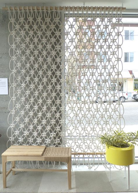 Room Divider Ideas Diy, Chinese Room Divider, Creative Room Dividers, Macrame Room Divider, Room Divider Headboard, Small Room Divider, Temporary Room Dividers, Metal Room Divider, Room Divider Bookcase