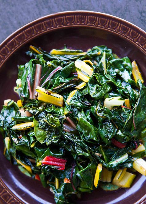 Easiest way to make Swiss chard! Just sautée in olive oil with garlic and crushed red pepper. On SimplyRecipes.com Swiss Chard Recipe, Swiss Chard Recipes, Chard Recipes, Csa Recipes, Asparagus Pasta, Paleo Vegan, Swiss Chard, Crushed Red Pepper, Vegetable Sides