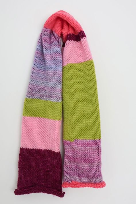 Multicolor Scrap Knit Scarf Colorblock Scarf Knit, Knit Tube Scarf, Knitted Scarf Inspiration, Knitted Scarf Ideas, Knit Scarf Aesthetic, Scrap Yarn Knitting Projects, Knitting Scraps, Scrap Yarn Knitting, Scrap Yarn Scarf