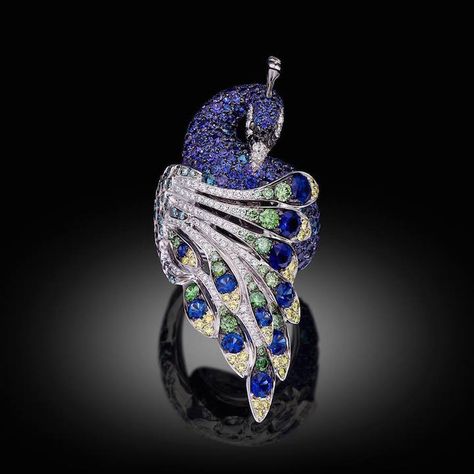 15 Gorgeous Examples of Gem Encrusted Jewelry Peacock Ring, Peacock Jewelry, Walmart Jewelry, International Jewelry, Bird Jewelry, Elegant Ring, Animal Jewelry, High Jewelry, Lanvin