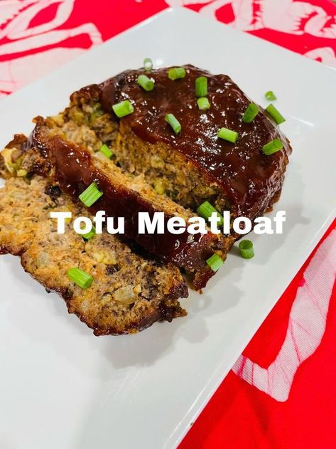 Tofu Meatloaf, Meatless Loaf, Vegan Meatloaf Recipe, Vegetarian Meatloaf, Vegan Meatloaf, Homemade Meatloaf, Vegetarian Protein, Tofu Dishes, Vegetarian Entrees