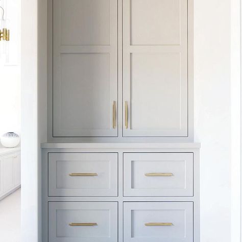 jewlery hardware Bathroom Linen Closet, Closet Built Ins, Built In Pantry, Custom Bathroom Vanity, Linen Closet Organization, Closet Remodel, Bathroom Closet, Hallway Storage, Closet Makeover