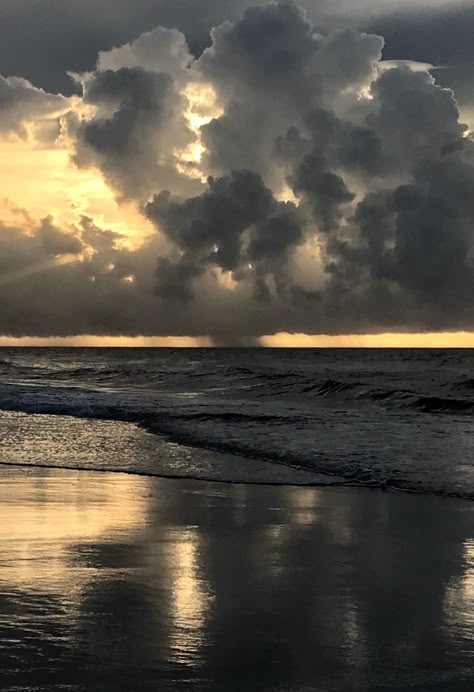 Storm Beach Aesthetic, Storm On Beach, Beach Storm Aesthetic, Tropical Storm Aesthetic, Sky After Storm, Calm Before The Storm Aesthetic, Sky Before Storm Aesthetic, Sky Before Storm, Ocean Storm Aesthetic