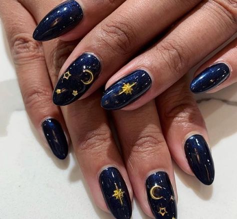 Night Inspired Nails, Witch Halloween Nails, Night Nail Art, Night Sky Nails, Witch Nails, Witchy Nails, Smink Inspiration, Best Nail Art Designs, Her Nails