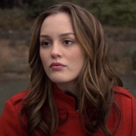 2x17 carnal knowledge Blair Waldorf Highlights, Blair Hair Color, Blair Waldorf Straight Hair, Blair Waldorf Season 1 Hair, Leighton Meester Red Hair, Season 1 Blair Waldorf, Blair Waldorf Outfits, Leighton Meester, Anne Boleyn