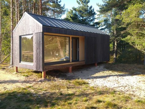 Australian Tiny House, Tiny House Sauna, Scandi Tiny House, Small Eco House, Cabin Modern, Shed Cabin, Modular Housing, Tiny House Community, Ireland Homes