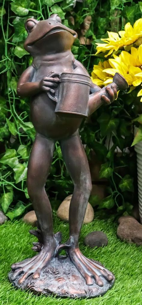 Standing Green Thumb Garden Frog Holding Watering Can Whimsical Decor Statue Fairy Garden Backyard, Garden Frog Decor, Garden Frog Statue, Garden Frog, Frog Garden, Family Compound, Amazing Frog, Garden Frogs, Decor Statue