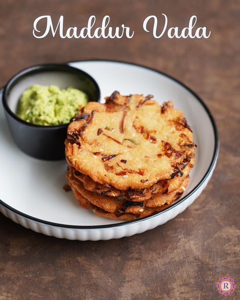 Maddur Vada, Vada Recipe, Fast Cooking, Mid Morning Snack, Snacks Appetizers, Ginger Nut, Sunday Breakfast, Morning Snack, Savory Snacks