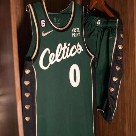 Basketball Jersey Design Ideas Sublimation, Celtics Jersey, Basketball Shirt Designs, Basketball Uniforms Design, Ray Allen, Bill Russell, Dark Skin Men, Civil Rights Leaders, Nba Legends