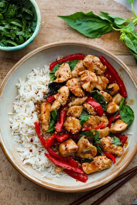 Chicken Basil Recipes, Thai Basil Recipes, Chicken Basil, Chicken Thai, House Chicken, Thai Basil Chicken, Pork Chili, Basil Recipes, Recipe Critic