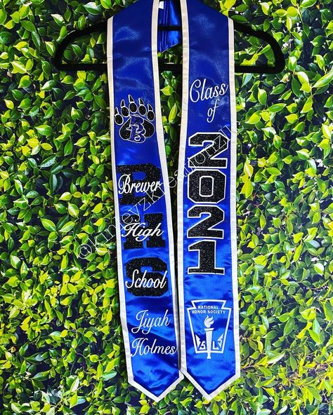 Grad Stoles, Senior Year Things, Diy Trim, 8th Grade Graduation, Graduation Cap Decoration Diy, Blue Graduation, Graduation Stole, Graduation Photography Poses, Senior Photo Outfits