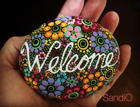 Welcome Rocks Painted, Welcome Rock Painting, Shell Painting, Stone Ideas, Rock Flowers, Diy Rock Art, Paint Rocks, Mandala Rock Art, Dream Painting