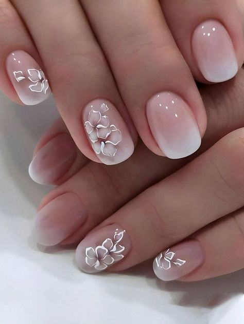 Nail Elegant, Light Colored Nails, Colored Nail Tips, Tato Henna, Nagel Tips, Colorful Nails, Nail Type, Nails Glitter, Pink Gradient