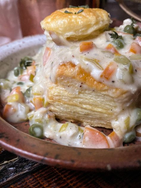 Chicken Vol Au Vent Recipe, Fruit Dinner, Confort Food, Vol Au Vent, Winter Comfort Food, Diner Recipes, Healthy Foodie, European Food, Yummy Eats