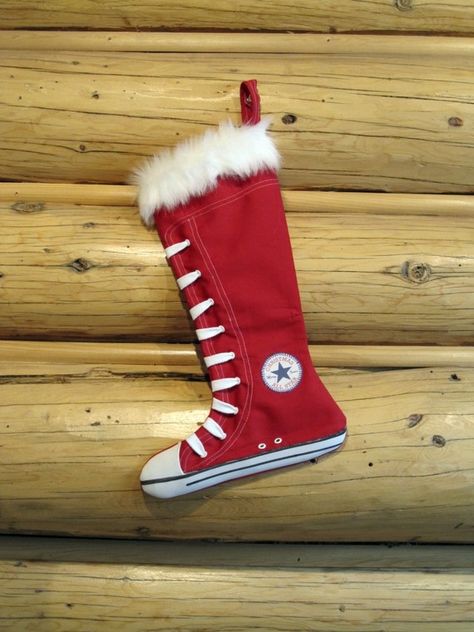 Converse Stocking Unique Christmas Stockings, Converse High Top, Christmas Stockings Diy, Red Stockings, Xmas Stockings, Chic Christmas, Boxing Day, Christmas Sewing, Christmas Socks