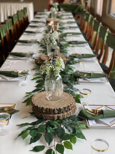 Tafel Decor, Mums Homecoming, Outdoor Wedding Decorations, Safari Party, Forest Wedding, Wedding Deco, Diy Wedding Decorations, Projects Diy, Decor Vintage