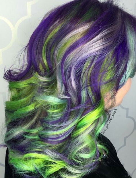 Hair Color Melt, Green Hair Streaks, Purple And Green Hair, Purple Hair Streaks, Purple Hair Highlights, Hair Color Idea, 2024 Hair Color, Purple Ombre Hair, Hair Styels