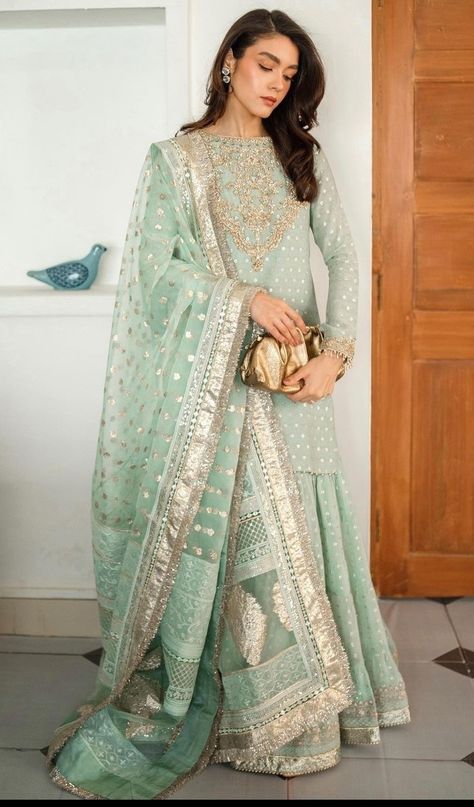 Nikkah Guest Outfit, Event Dresses Classy, Black Bridal Dresses, Nikkah Outfit, Pakistan Dress, Pakistani Formal Dresses, Desi Wedding Dresses, Lehenga Designs Simple, Pakistani Fancy Dresses