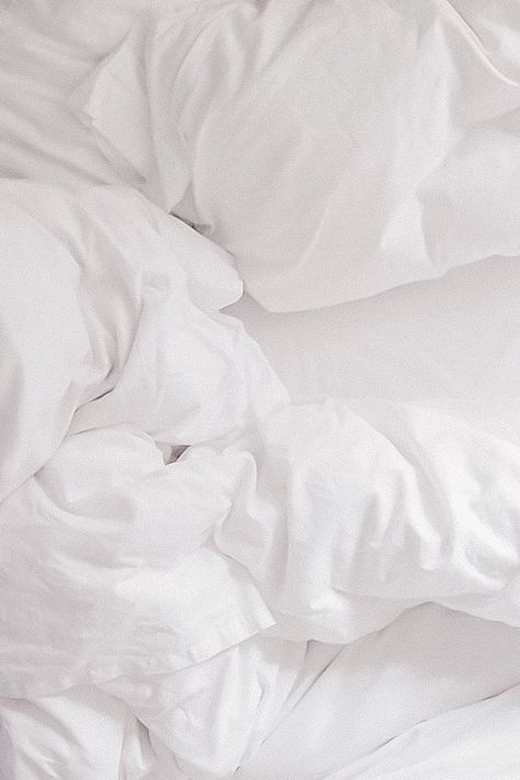 Bed White Aesthetic, White Aesthetic Bedroom, Messy Bed, White Bed Sheets, Baby Blue Aesthetic, Bed White, Instagram Background, Great Backgrounds, Iphone Background Wallpaper