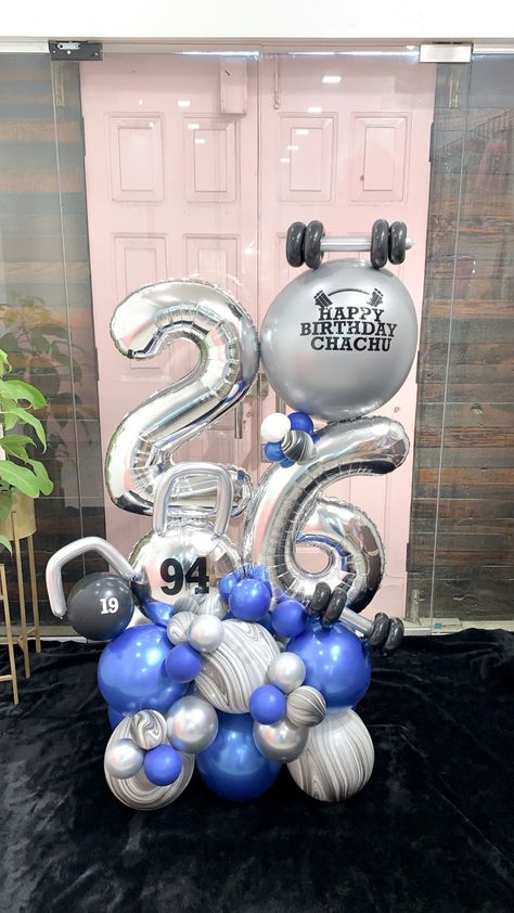 Birthday Balloon Bouquet For Husband, Gym Balloon Decoration, Mr And Mrs Balloons, Money Balloon, Gym Cake, Army Birthday Parties, Ideas Aniversario, Army's Birthday, Boyfriend Gift Basket