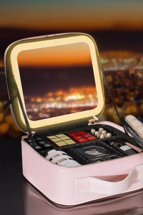 Cosmetic bag with LED mirror. It is a good choice for home storage and travel storage. Luxury Vanity, Mirror Led, Vanity Bag, Home Storage, Travel Storage, Storage Room, Led Mirror, Cosmetic Bag, Makeup Bag