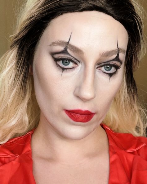 First Halloween makeup of the season & it HAD to be @ladygaga as Lee Quinzel 🔪🃏🩸 #jokerfolieadeux #ladygaga #halloweenmakeup Makeup, joker folie a deux lady Gaga, Harley Quinn costume, makeup transformation @sarahtannomakeup 🖤 @hauslabs Lee Quinzel, Harley Quinn Costume Makeup, Lady Gaga Harley Quinn Costume, Lady Gaga Joker Makeup, Lady Gaga Countess Makeup, Gaga Harley Quinn, Lady Gaga Harley Quinn Makeup, Lady Gaga Harley Quinn, Lady Gaga Lipstick