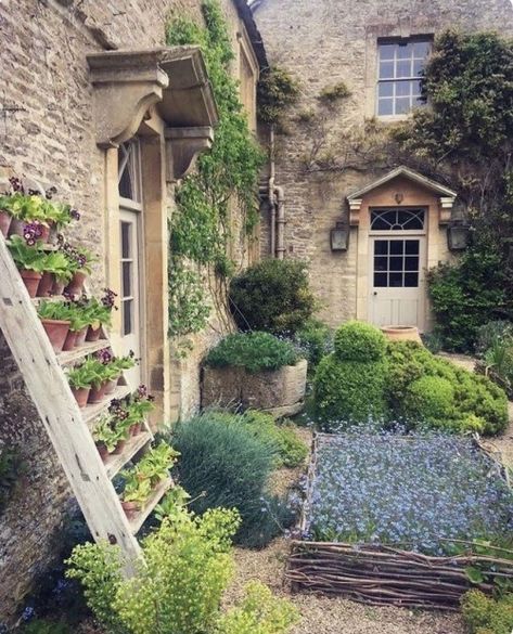 Garden Desig, Manor Garden, Longwood Gardens, Most Beautiful Gardens, Courtyard Garden, Garden Cottage, Country Gardening, English Garden, Garden Spaces