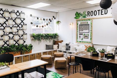 High School Classroom Design Interior, Classrooms With Plants, Plant Boho Classroom, Nature Aesthetic Classroom, Simply Boho Classroom Decor, Boho Nature Classroom Theme, Botanical Classroom Decor, Grow Together Classroom Theme, Dark Green Classroom