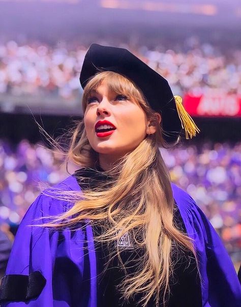 #taylorswift #taylorswiftedit Taylor Swift Fotos, The Bigbang Theory, Swift Photo, Taylor Swift Wallpaper, Swift 3, Long Live Taylor Swift, Live Taylor, Taylor Swift Pictures, Taylor Alison Swift