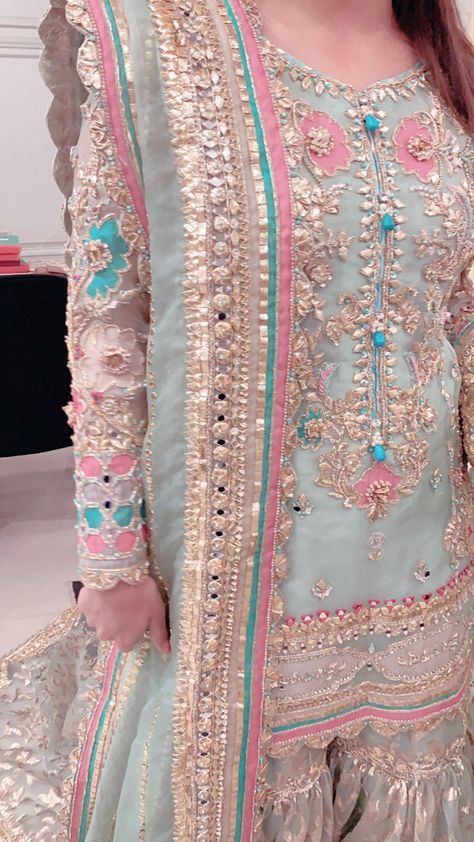 Pakistani Women Dresses, Fashion Staples, Velvet Dress Designs, Latest Bridal Dresses, Pakistani Wedding Outfits, Style Evolution, Pakistani Fancy Dresses, Pakistani Dresses Casual, Pakistani Fashion Party Wear