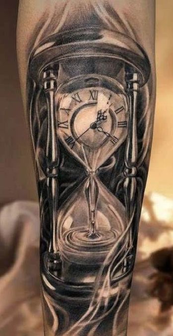 Clock Sleeve Tattoos For Guys, Hourglass Clock Tattoo, Hourglass Clock, Clock Tattoo Ideas, Time Piece Tattoo, Tattoo Crane, Clock Tattoo Sleeve, Rosen Tattoo Frau, Small Wave Tattoo