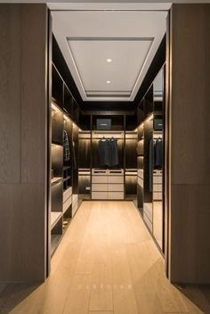 Wardrobe design ideas that you can try current 04 Neo Classic Wardrobe, Garderobe Design, Dressing Room Closet, Walking Closet, Dream Closet Design, Walk In Closet Design, Modern Closet, Luxury Closets Design, Closet Layout