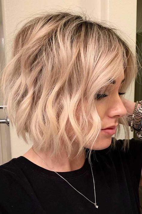 How To Get Beachy Waves For Short Hair, Short Hair With Beach Waves, How To Style Beach Waves Short Hair, Short Fine Wavy Haircuts, Beach Wave For Short Hair, Beach Wave Short Bob, Beach Wave Hair Short, Beach Waves Bob Hair, Beach Wave Tutorial Short Hair