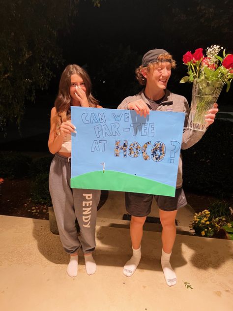 Golf Themed Hoco Proposals, Golf Dance Proposal Ideas, Golf Theme Hoco Proposal, Gold Hoco Proposals, Golf Dance Proposals, Hoco Golf Proposals, Snowboarding Hoco Proposal, Golf Sadies Proposal, Homecoming Proposal Ideas Golf