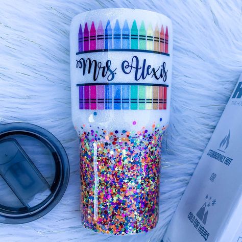 Glitter Rainbow, Glitter Tumbler Cups, Glitter Tumblers, Custom Tumbler Cups, Tumbler Cups Diy, Diy Cups, Glitter Cups, Tumbler Ideas, Custom Cups