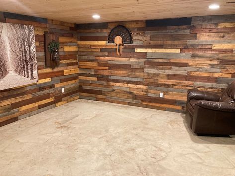 Basement pallet wood wall Pallet Wall Living Room, Pub Basement, Beach Trailer, Pallet Accent Wall, Pallet Wood Wall, Wall Stains, Shiplap Wood, Basement Redo, Diy Pallet Wall