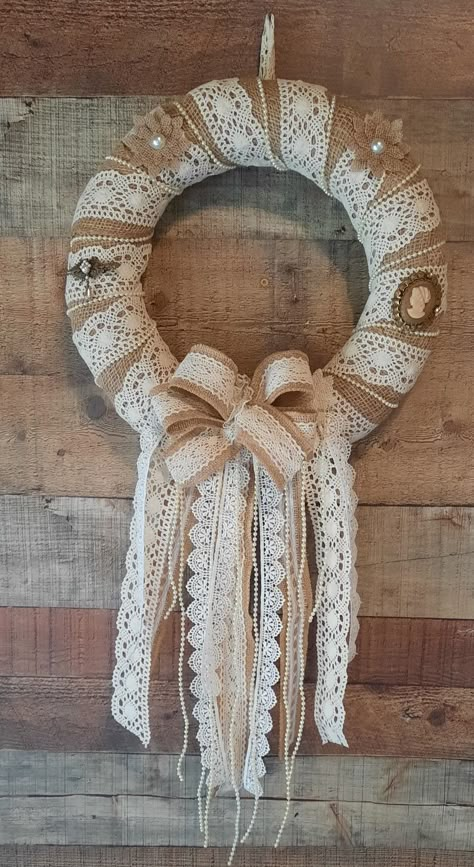 Wedding Wreaths For Door Diy, Lace Wreaths Diy, Shabby Chic Wreath Ideas, Shabby Chic Christmas Wreath, Boho Macrame Christmas Wreath, Large Macrame Christmas Wreath, Christmas Macrame Ideas Wreaths & Garlands, Lace Wreath, Burlap Rosettes