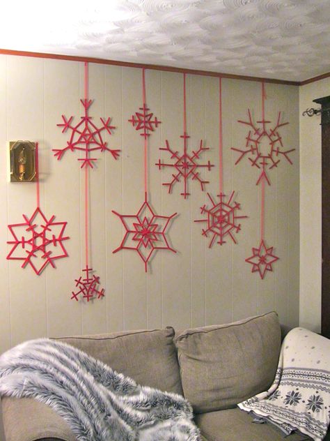 Popsicle Stick Decor, Stick Decor, Diy Popsicle, Popsicle Stick Crafts, Xmas Diy, Popsicle Stick, Popsicle Sticks, Holiday Diy, Christmas Deco