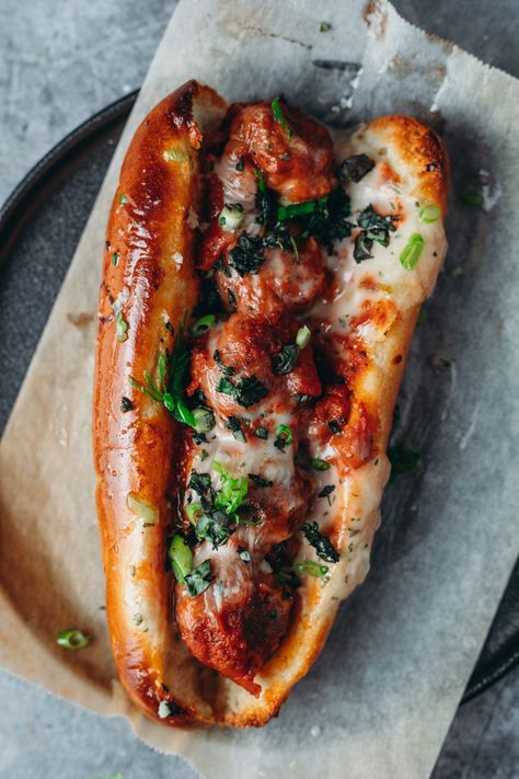 Subway Copycat, Meatball Sub Recipe, Mains Recipes, Italian Meatball, Meatball Sub, Vegan Meatballs, Meatball Subs, Vegan Italian, Frozen Meatballs