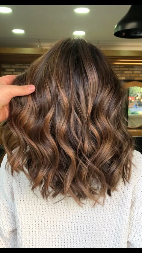 Lived In Hair Color Brunette, Rambut Brunette, Brown Hair Looks, Brown Hair Inspo, Brunette Hair With Highlights, Brown Hair Balayage, Short Hair Balayage, Balayage Brunette, Brown Hair With Highlights