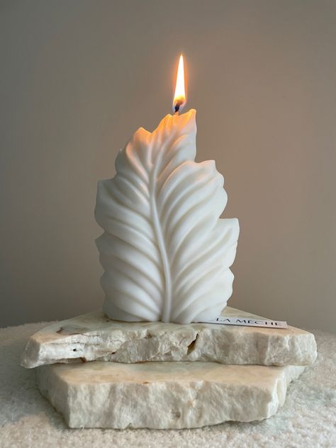 Candles Inspiration, Leaf Aesthetic, Hope Aesthetic, Candle Photography Ideas, Candle Photography, Minimalist Candle, Minimalist Candles, Candle Design, Candles Photography