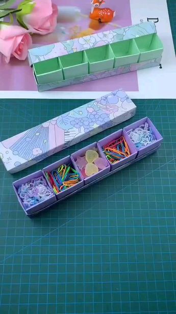 Box Papercraft, Diy Crafts Bookmarks, Book Crafts Diy, Paper Craft Videos, Pinterest Diy Crafts, Easy Paper Crafts Diy, Quick Crafts, Handmade Paper Crafts, Paper Craft Diy Projects