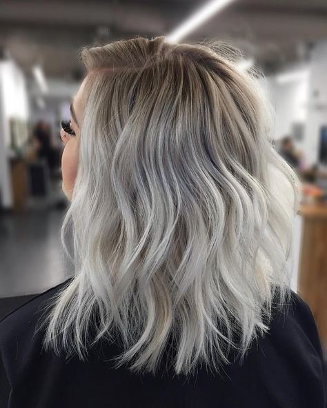 Silver Blonde Hair, Ash Blonde Balayage, Gorgeous Hair Color, Balayage Blonde, Silver Blonde, Ash Blonde Hair, Beautiful Hair Color, Trendy Hair Color, Brown Blonde Hair